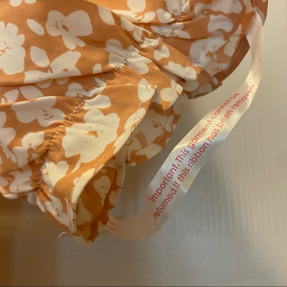 🎉HP🎉 Missguided Peach Floral Milkmaid Mini Dress NWT - Picture 7 of 8